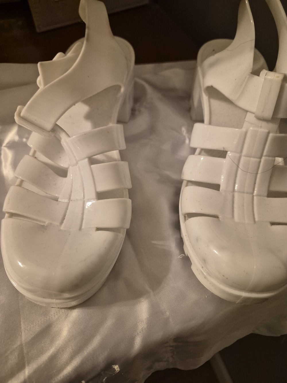 Forever 21 White Jelly Sandals